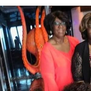 Meet your Posher, Carlotta